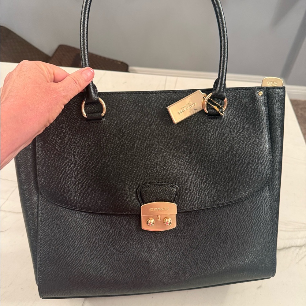 Coach Black Leather Shoulder Bag